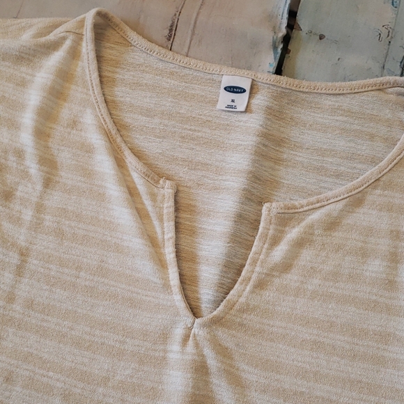 Old Navy Cap Sleeve Top - Picture 2 of 6